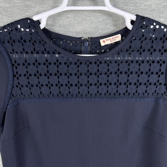 Brooks Brothers Red Fleece Womens XL Navy Eyelet Lace Yoke Shift Dress Stylish - Picture 6 of 15